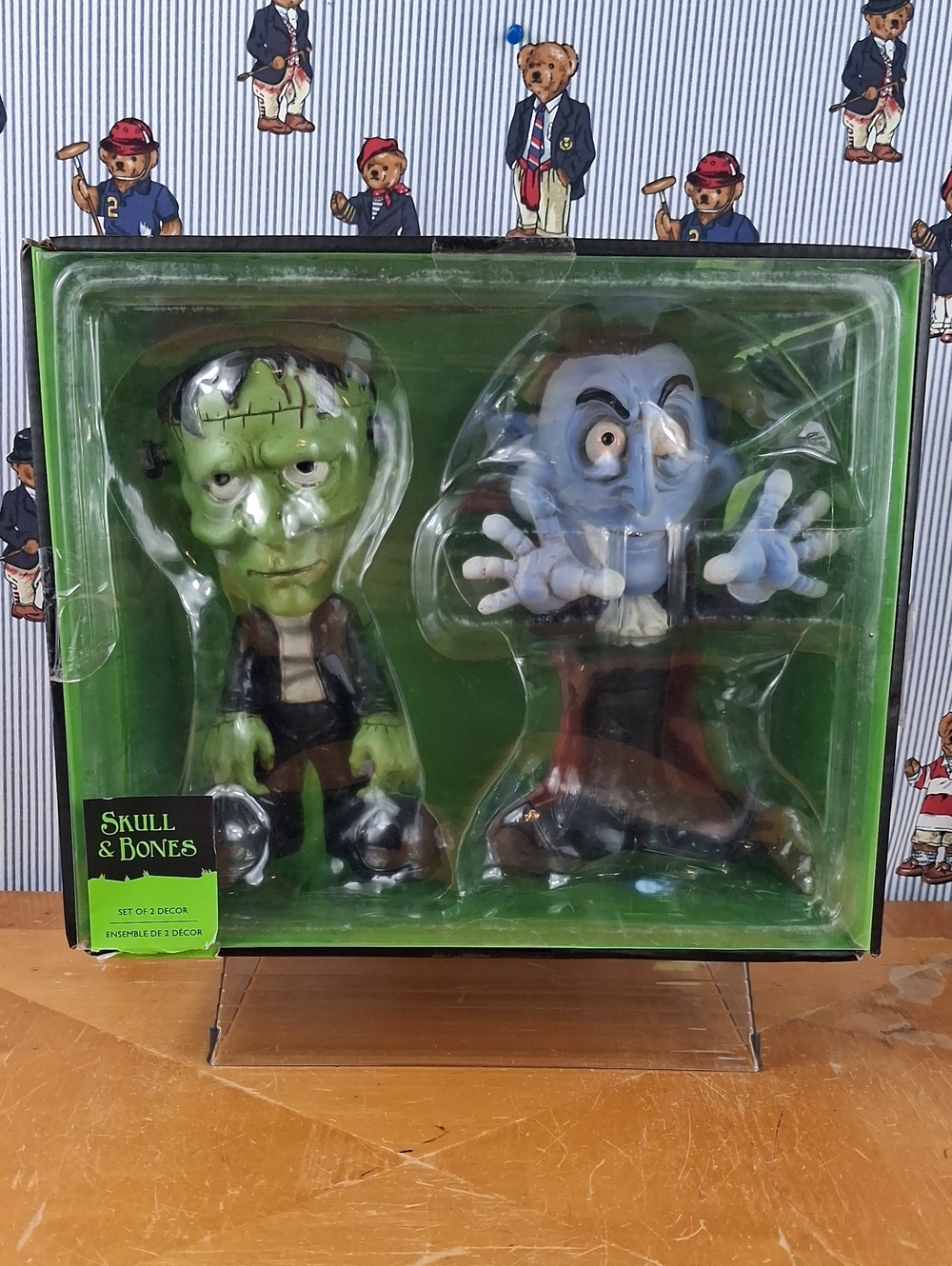 Skull & Bones Set Of 2 Halloween Decor Dracula & Frankinstein 8" Figure Statues